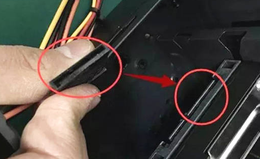 臺(tái)式電腦組裝步驟