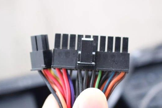 電腦如何組裝
