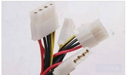 電腦電源線